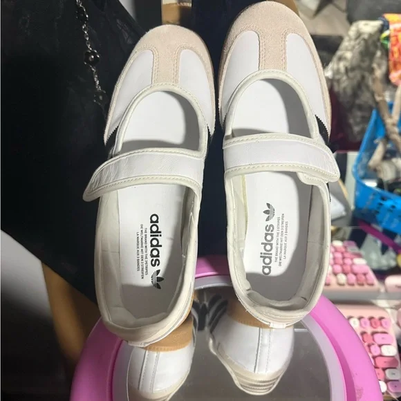 Adidas Samba Mary Jane Sneaks White/Black size 8 posh takes 20% I’m firm price - Picture 7 of 11